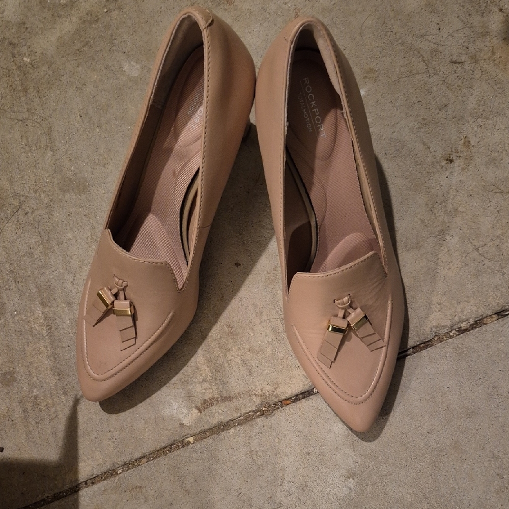 Rockport Women's Beige heels, w/Tassel